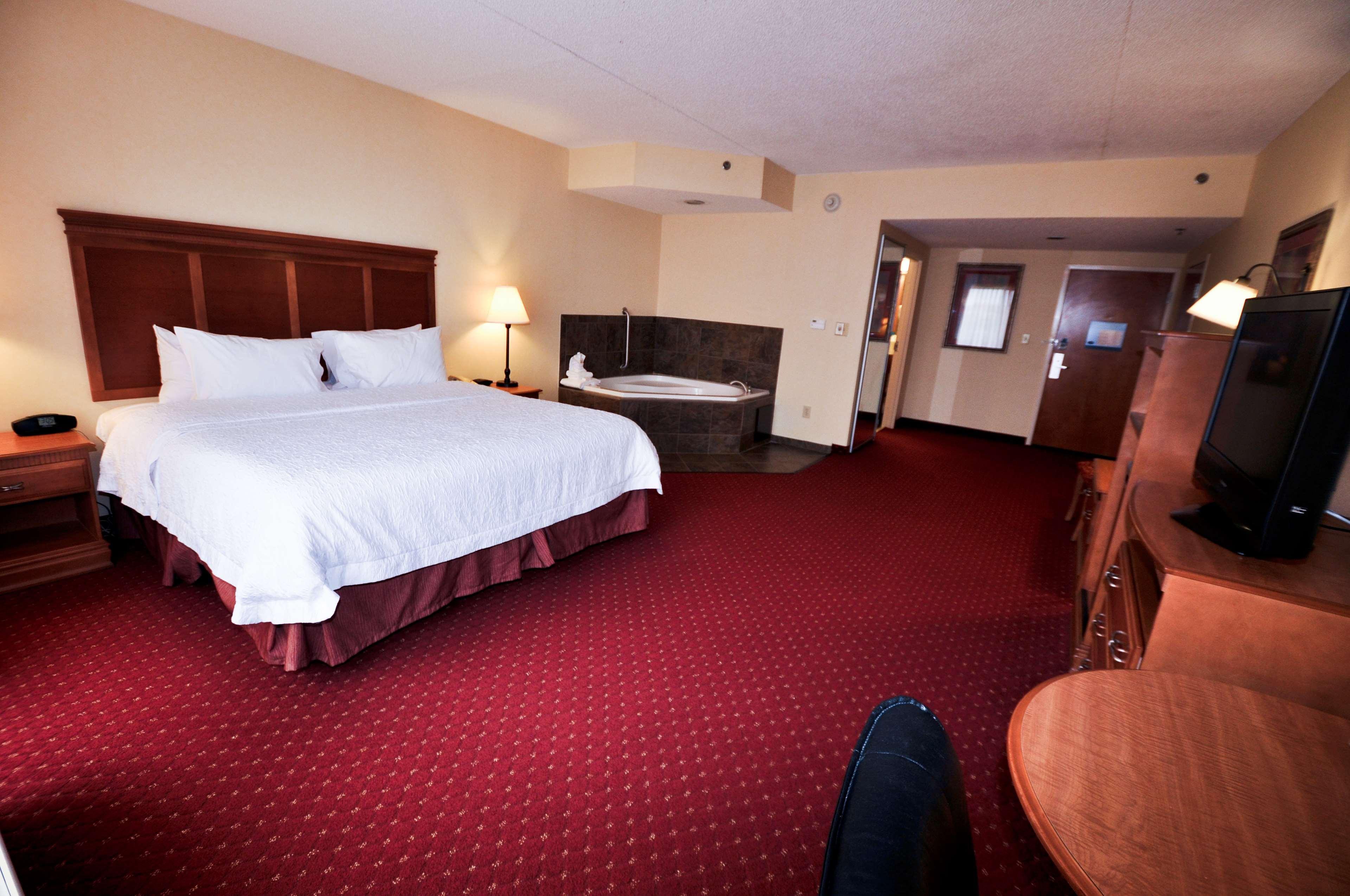 Hampton Inn & Suites Louisville East Exteriér fotografie