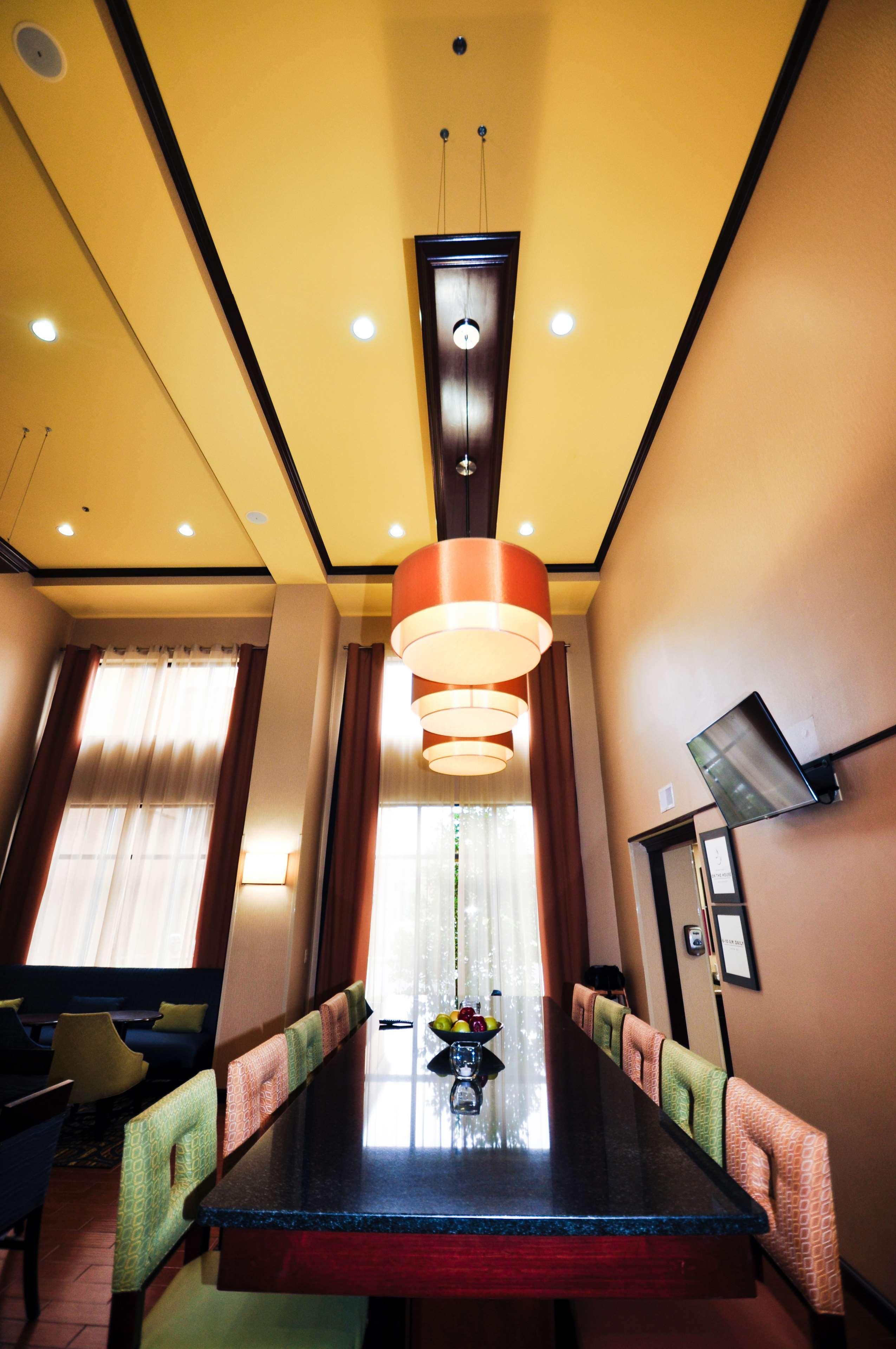 Hampton Inn & Suites Louisville East Exteriér fotografie