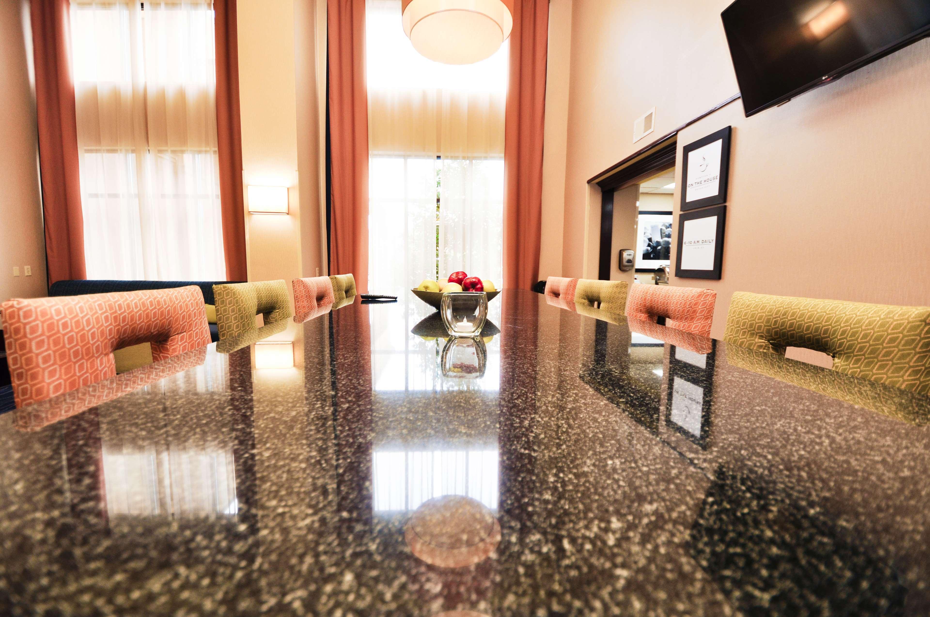 Hampton Inn & Suites Louisville East Exteriér fotografie