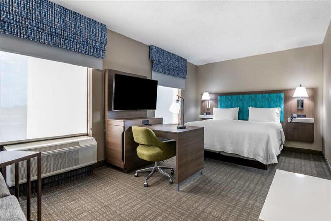 Hampton Inn & Suites Louisville East Exteriér fotografie
