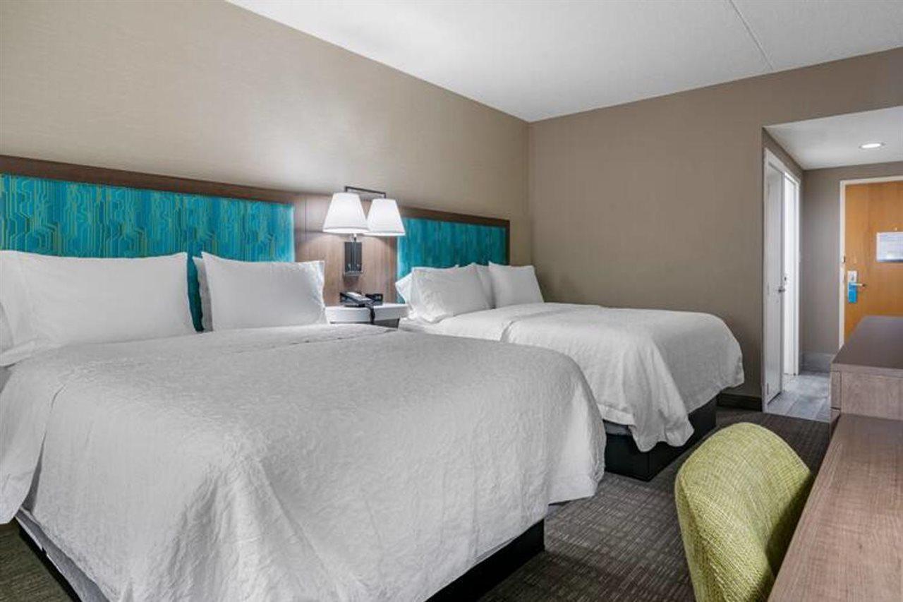 Hampton Inn & Suites Louisville East Exteriér fotografie
