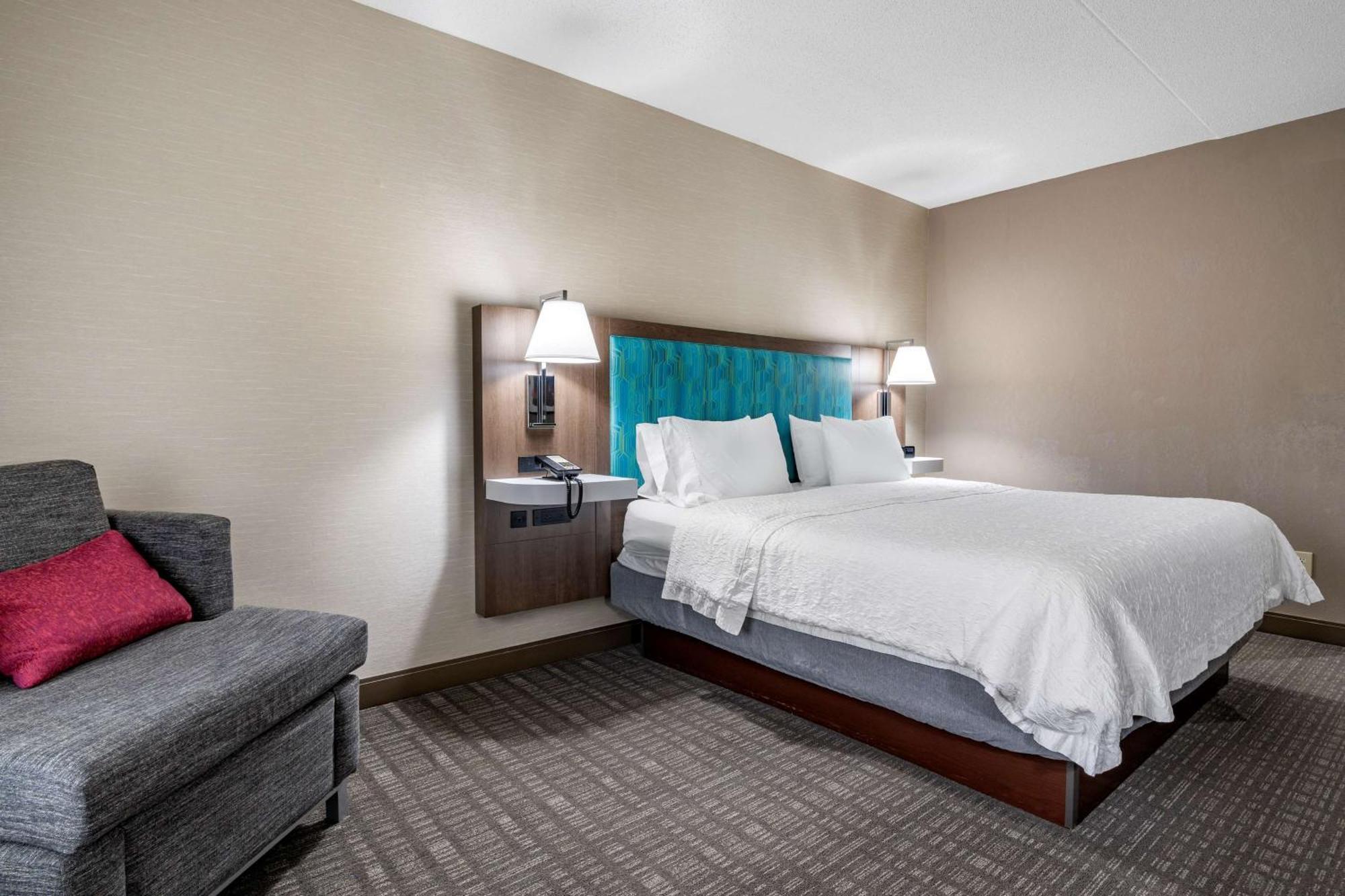 Hampton Inn & Suites Louisville East Exteriér fotografie