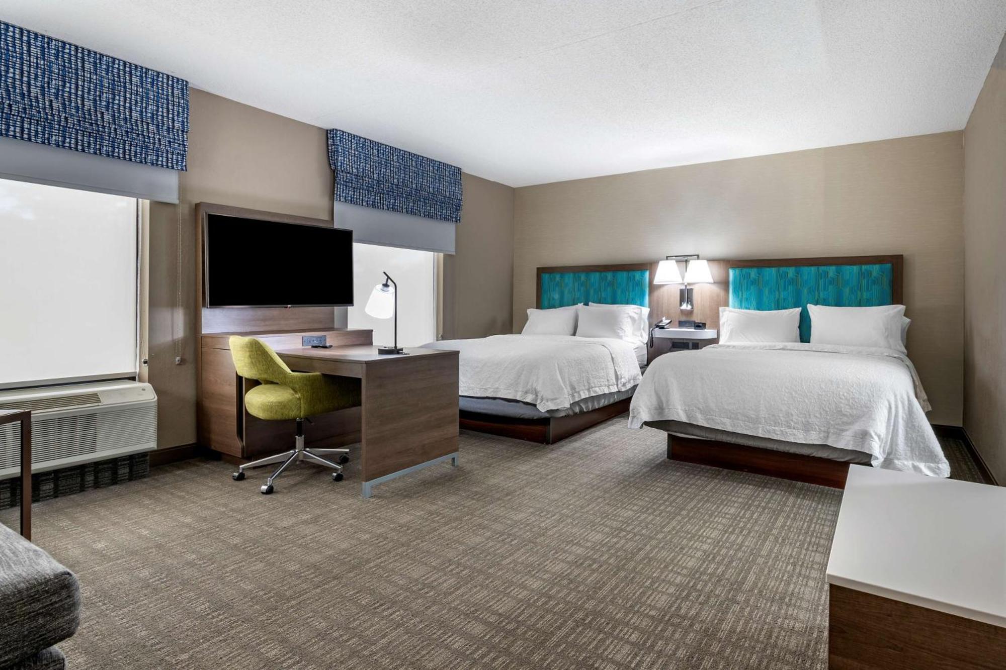 Hampton Inn & Suites Louisville East Exteriér fotografie