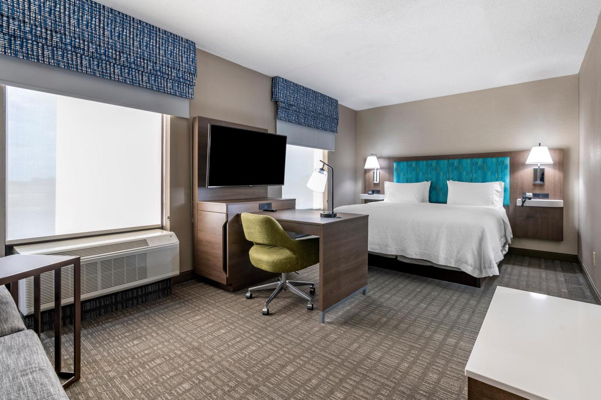Hampton Inn & Suites Louisville East Exteriér fotografie
